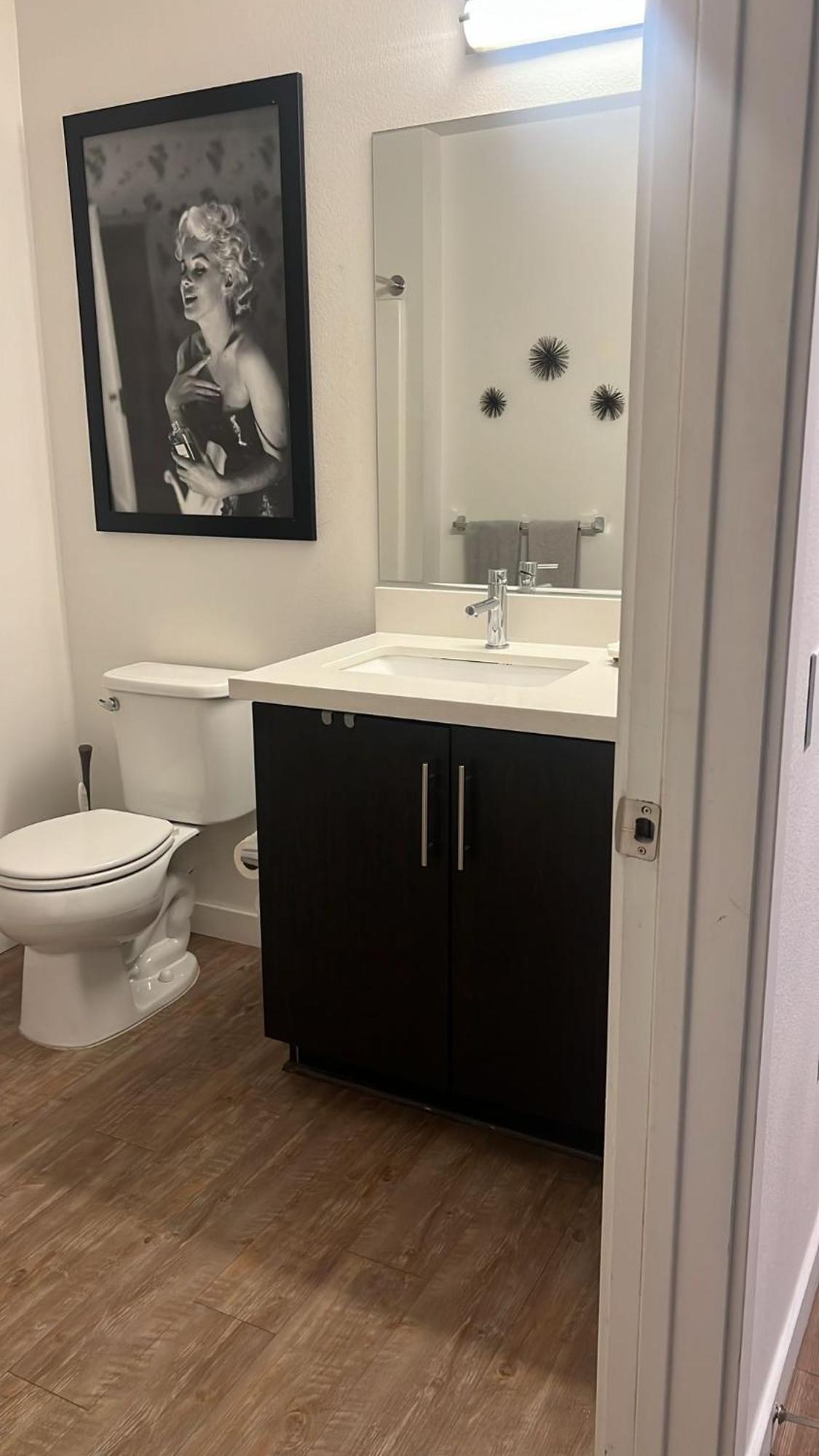 Апартаменты Exceptional Loft Free Parking And Wifi Лос-Анджелес Экстерьер фото